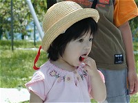 さくらんぼと子供