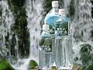 鳥海山氷河水
